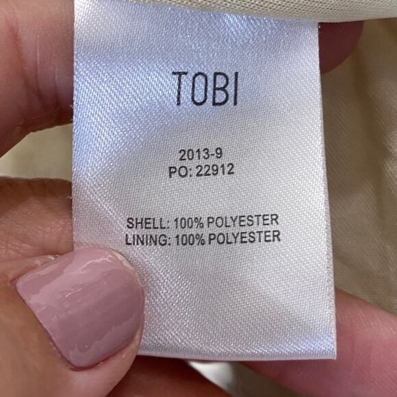 Tobi Breezy B Mini Dress Split Sleeve V
Neck Size Small New Tags Ivory Cream - Picture 8 of 9